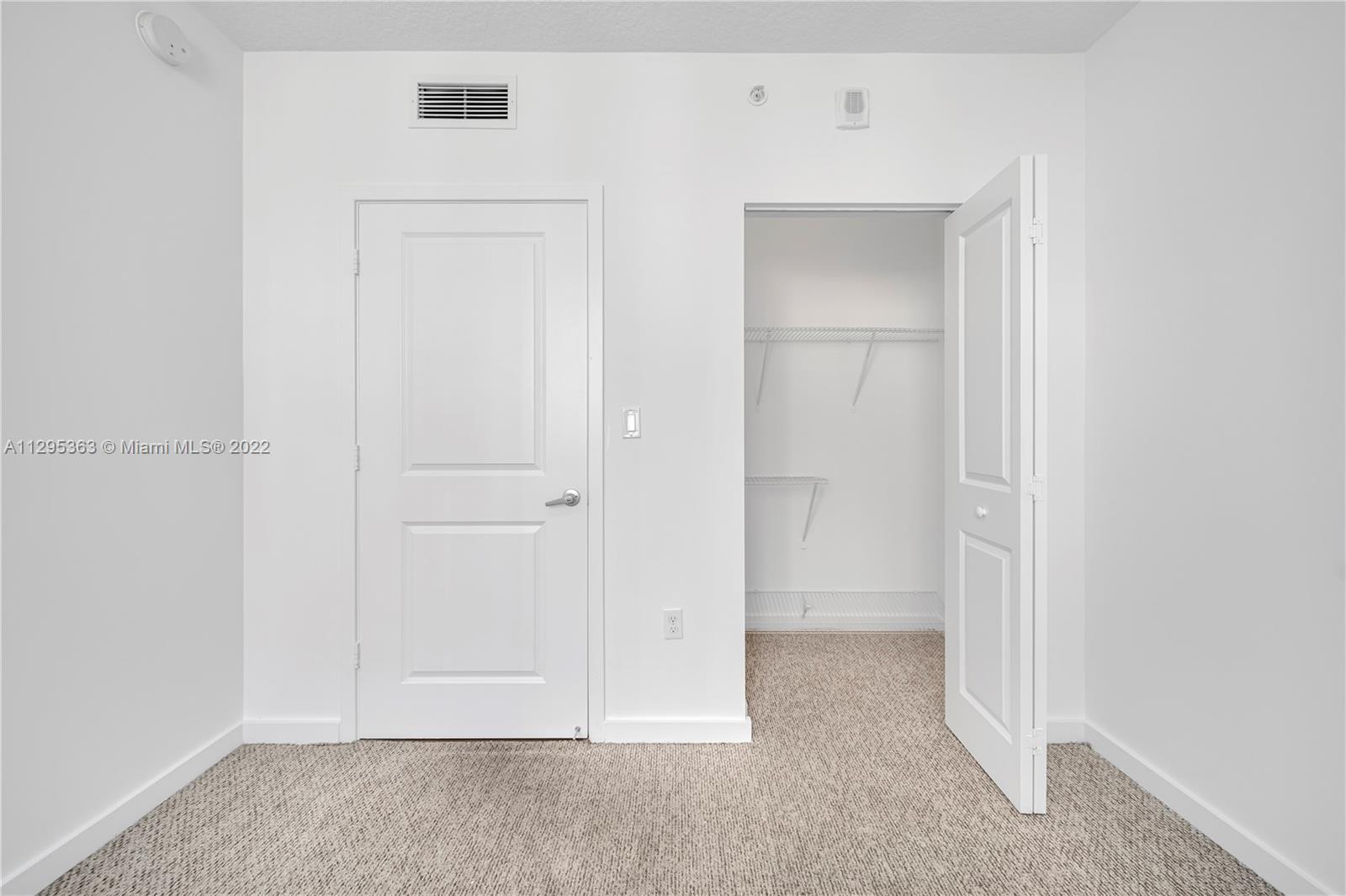601 NE 23rd St Unit: 902