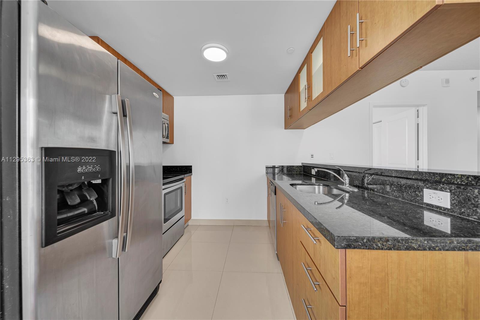601 NE 23rd St Unit: 902