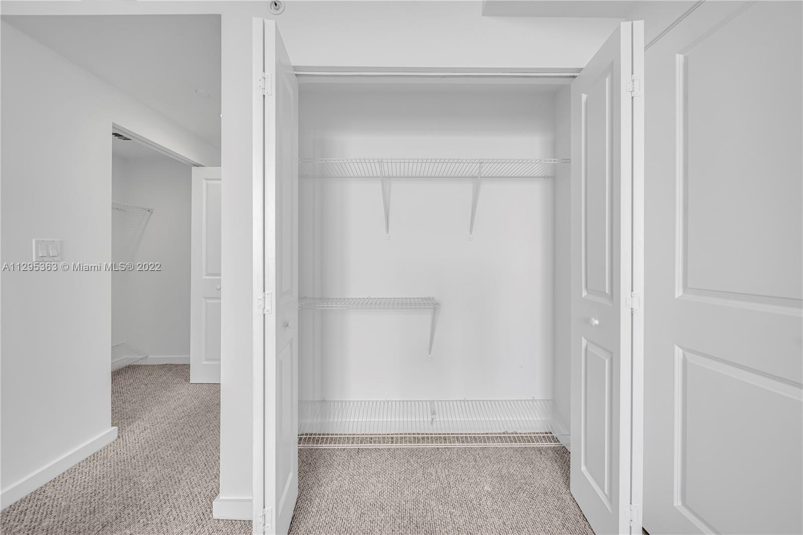 601 NE 23rd St Unit: 902