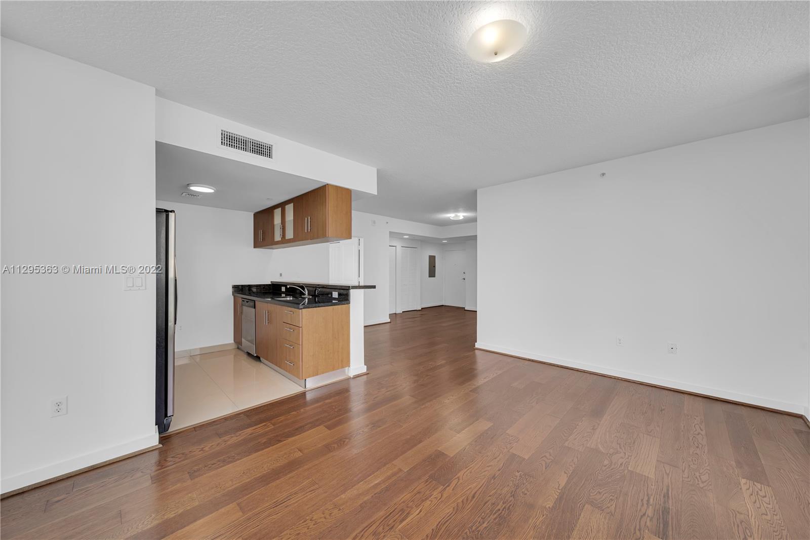 601 NE 23rd St Unit: 902