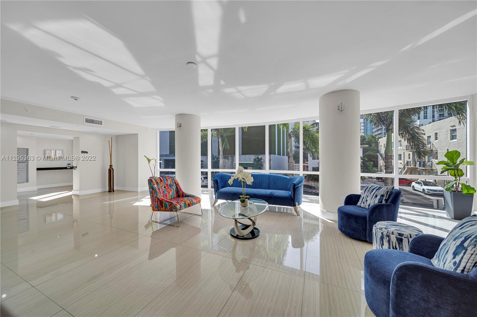 601 NE 23rd St Unit: 902