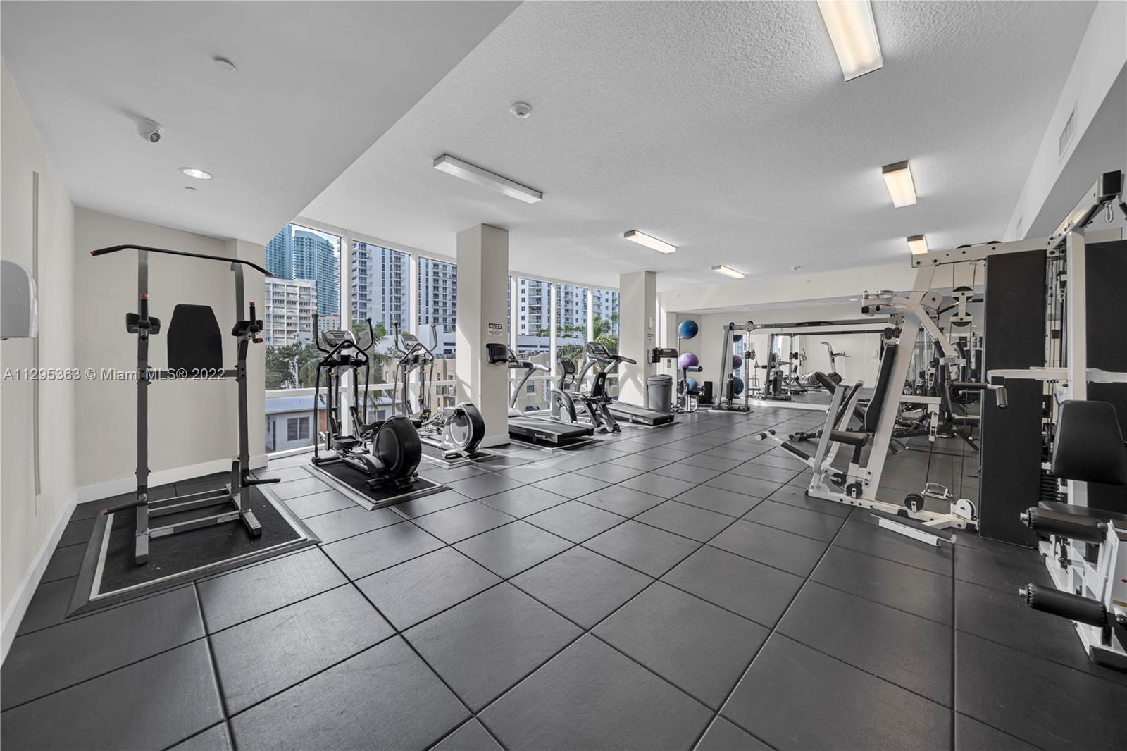 601 NE 23rd St Unit: 902