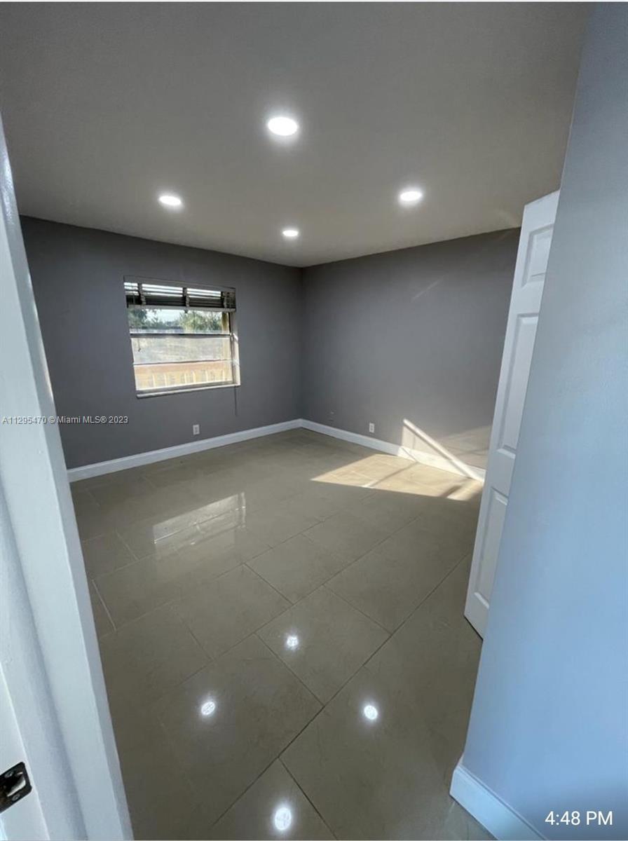3777 NW 78th Ave Unit: 2E