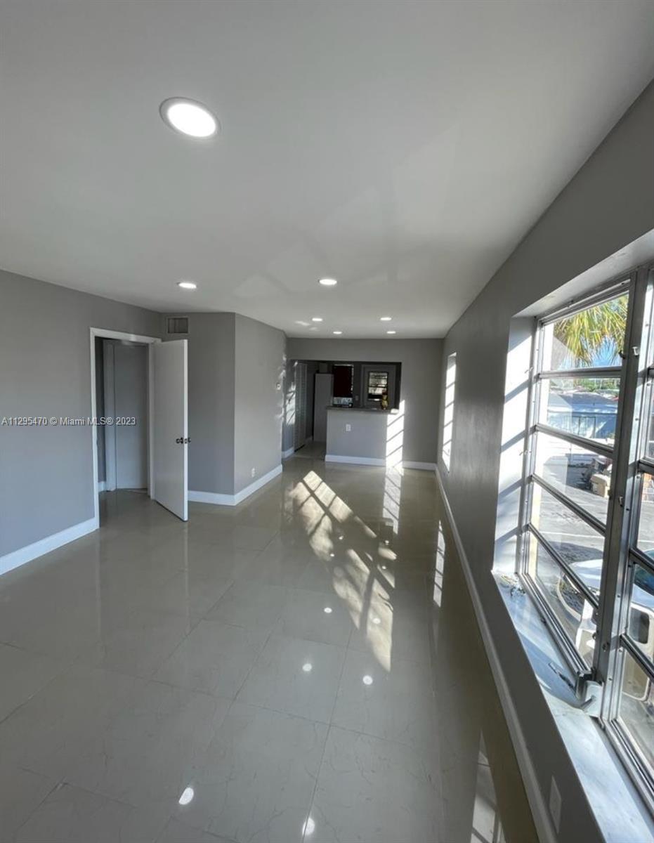 3777 NW 78th Ave Unit: 2E