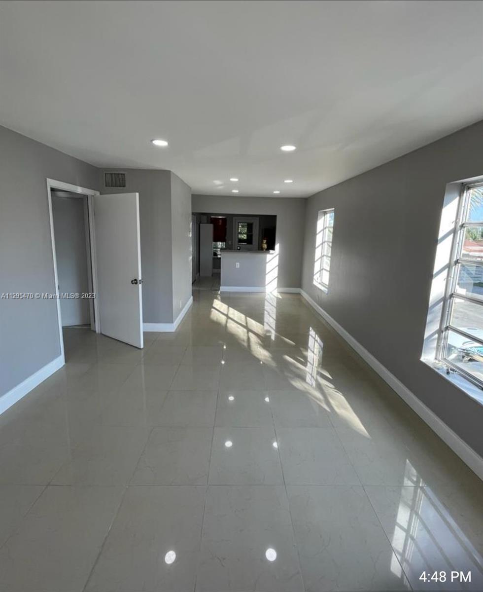3777 NW 78th Ave Unit: 2E