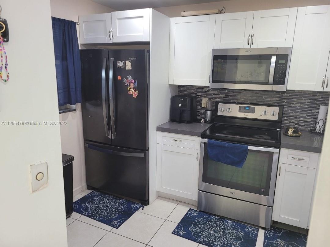 3777 NW 78th Ave Unit: 14D