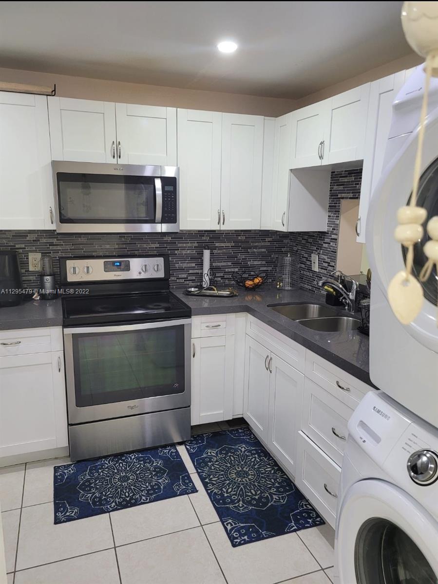 3777 NW 78th Ave Unit: 14D