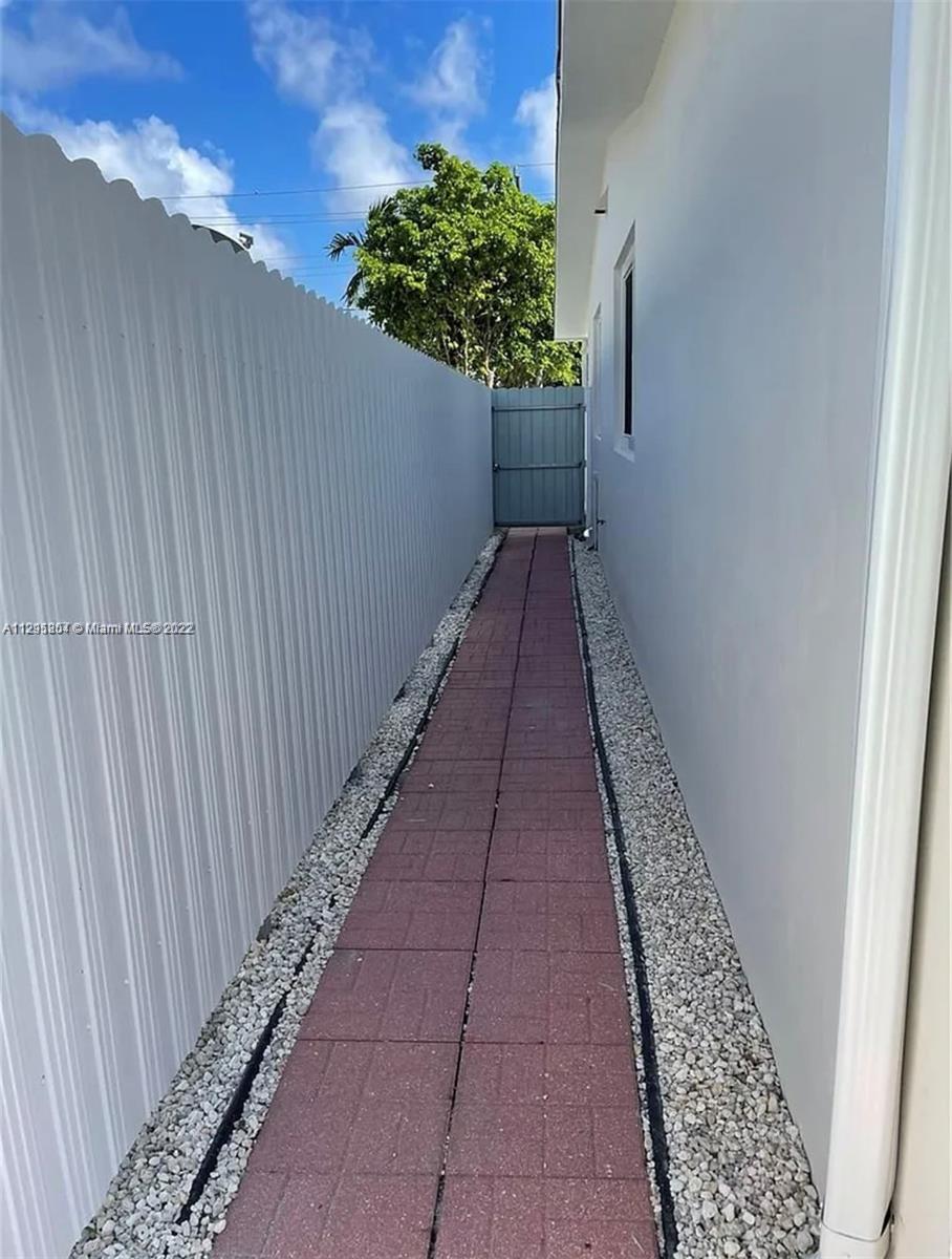 3183 SW 23rd St Unit: 1