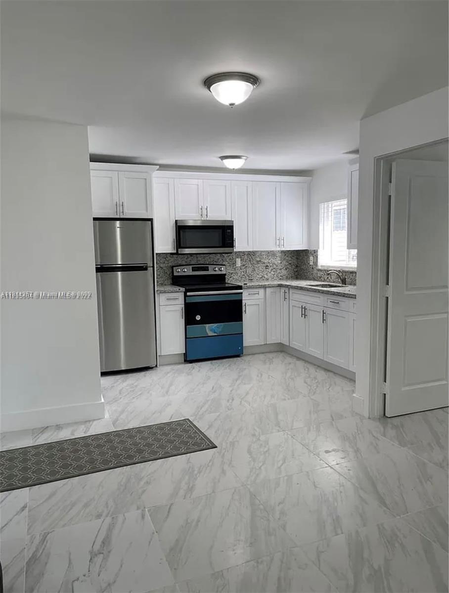 3183 SW 23rd St Unit: 1