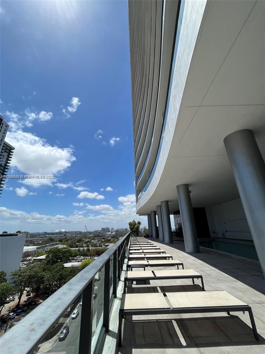 1600 NE 1st Ave Unit: 2020