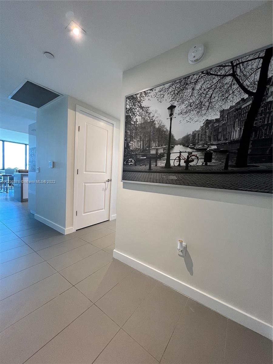 1600 NE 1st Ave Unit: 2020