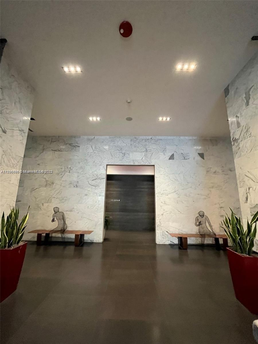 1600 NE 1st Ave Unit: 2020