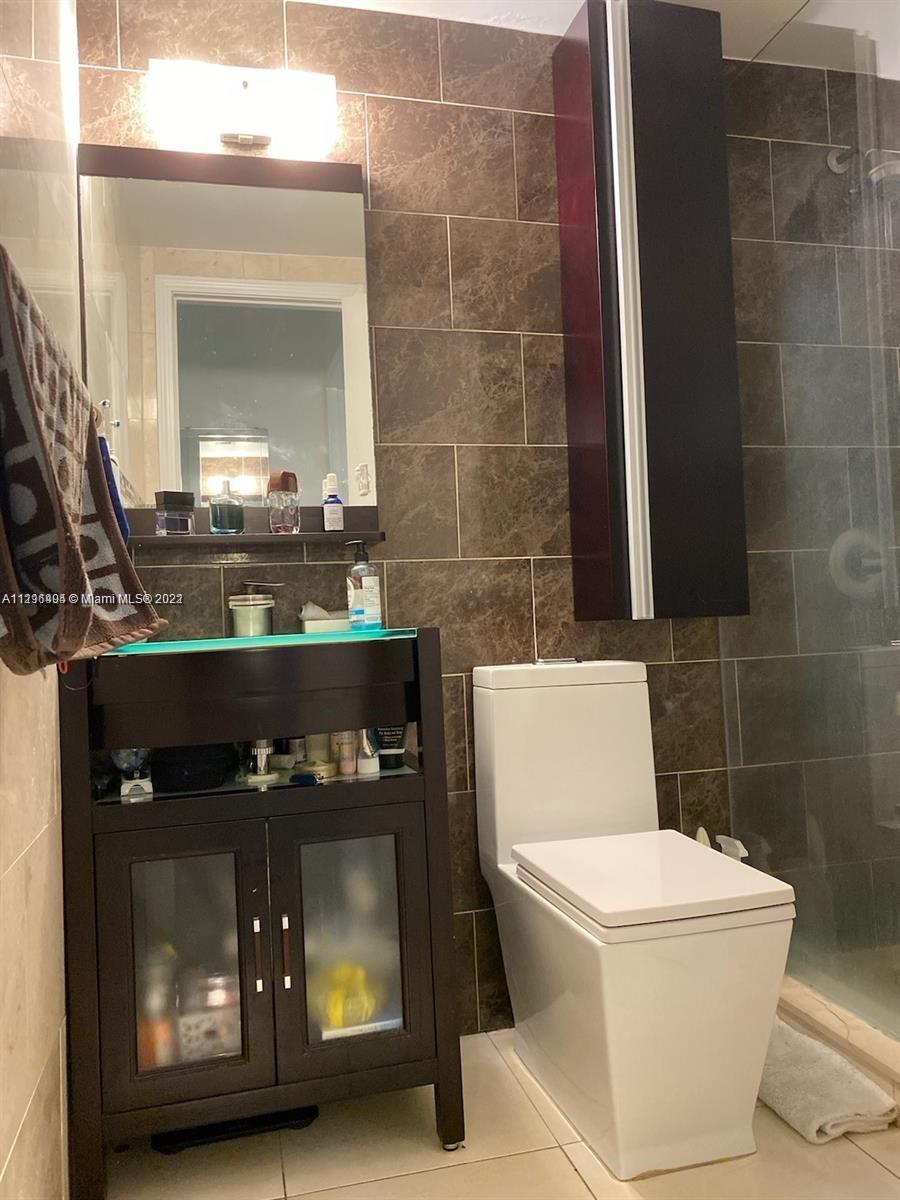 1457 MERIDIAN AV Unit: 103