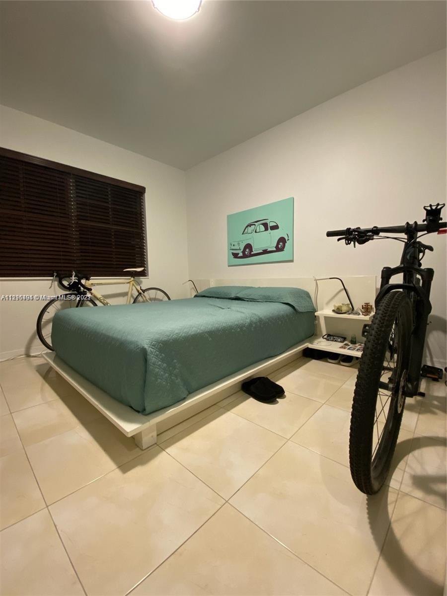 1457 MERIDIAN AV Unit: 103