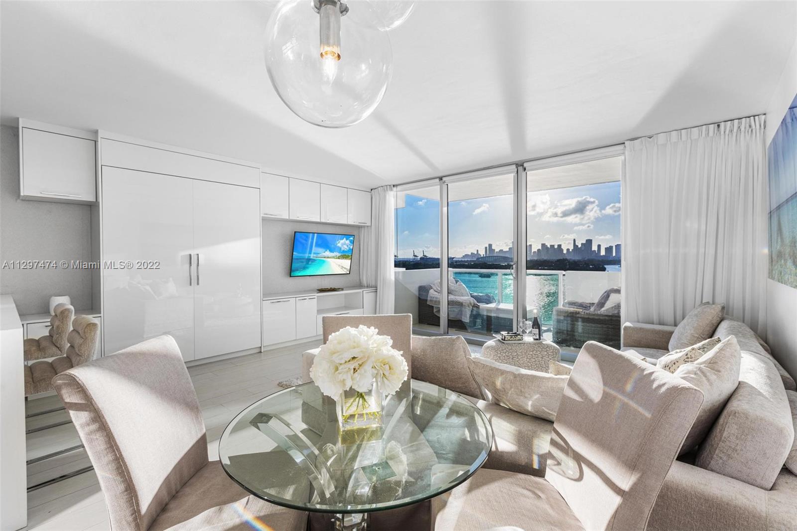 1200 West Ave Unit: 1202