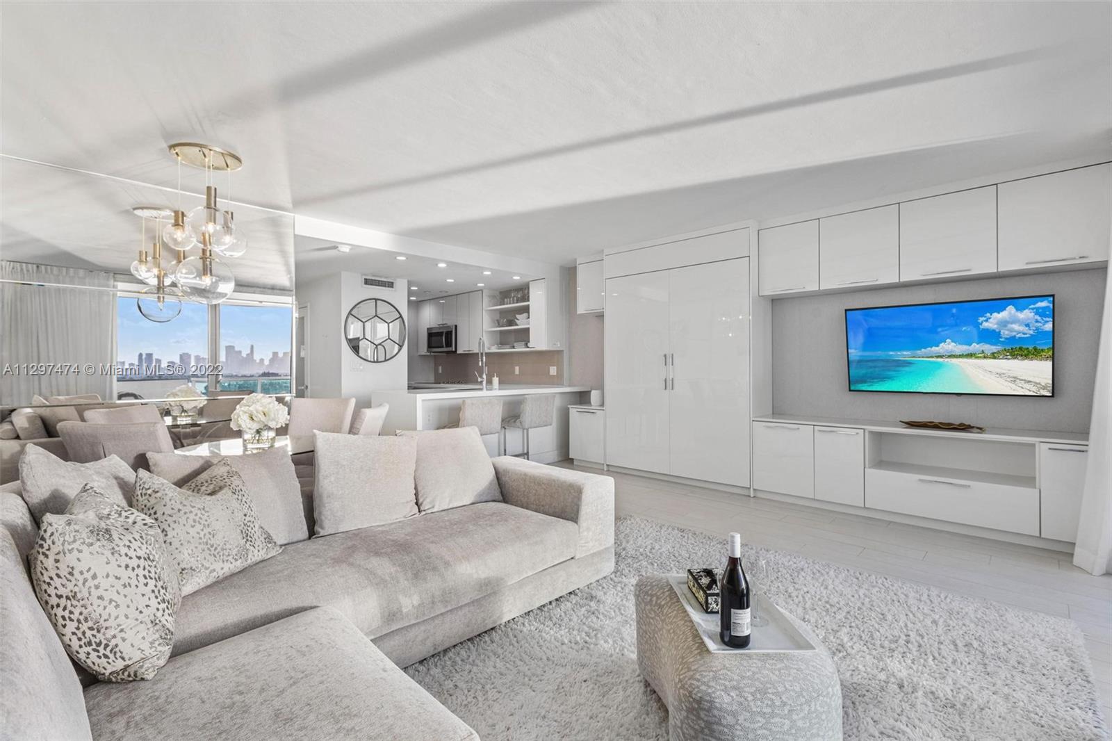 1200 West Ave Unit: 1202