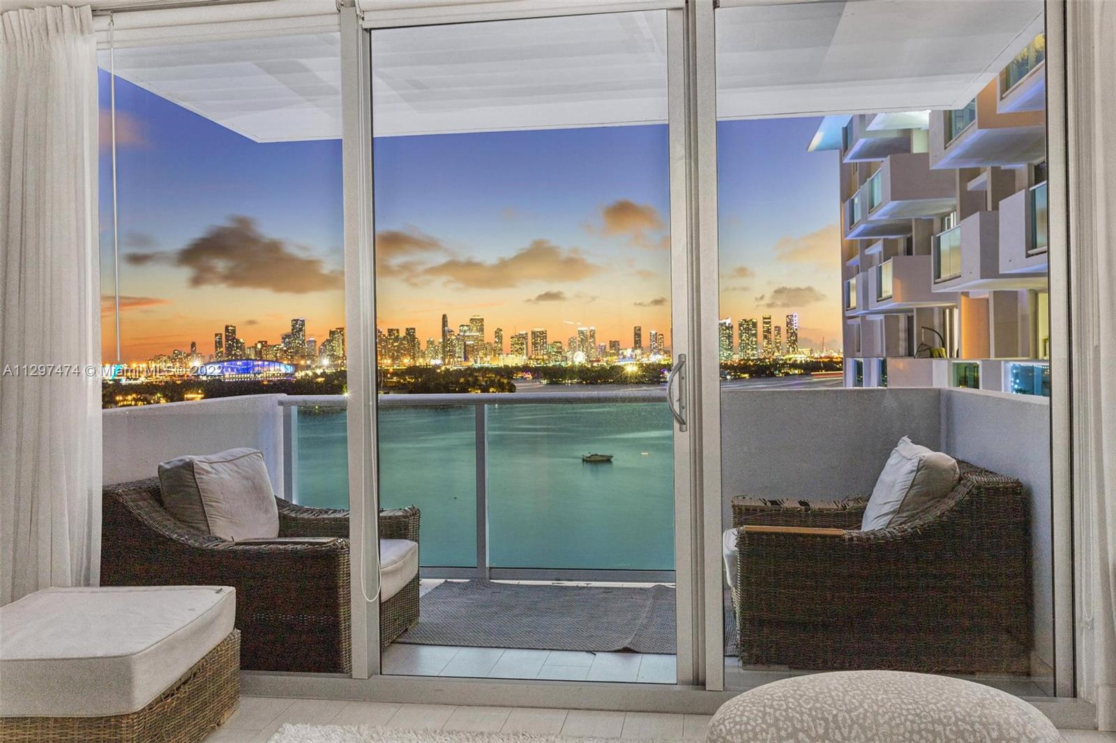 1200 West Ave Unit: 1202