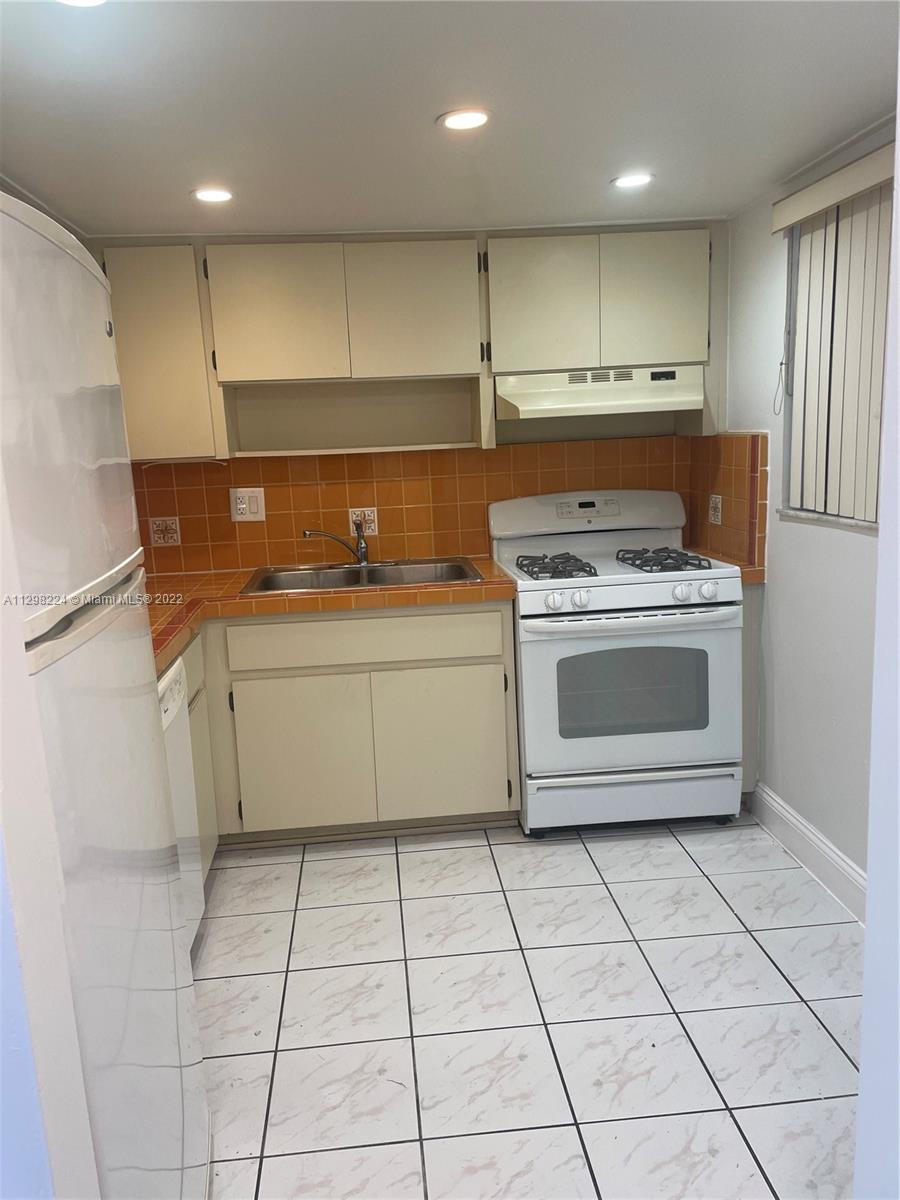 13020 SW 92nd Ave Unit: A104