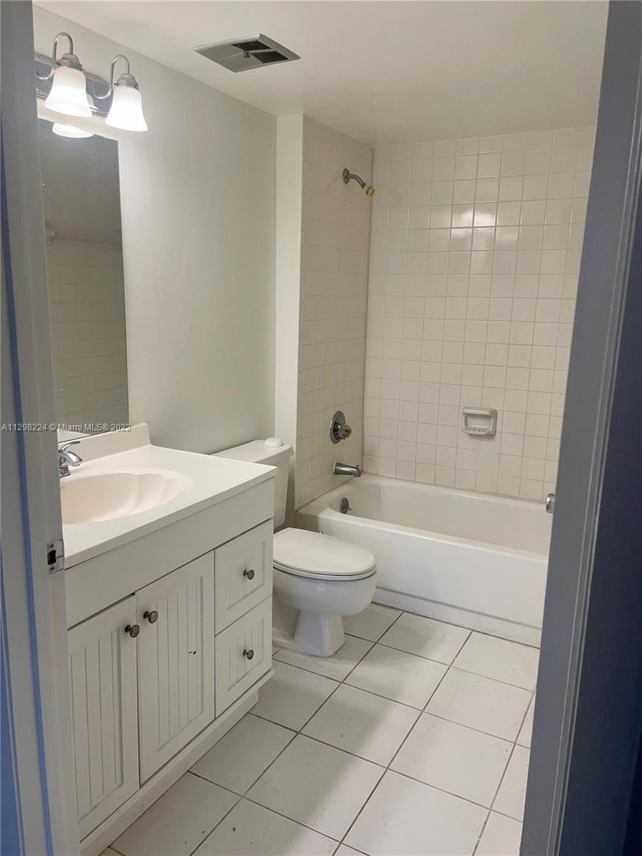 13020 SW 92nd Ave Unit: A104