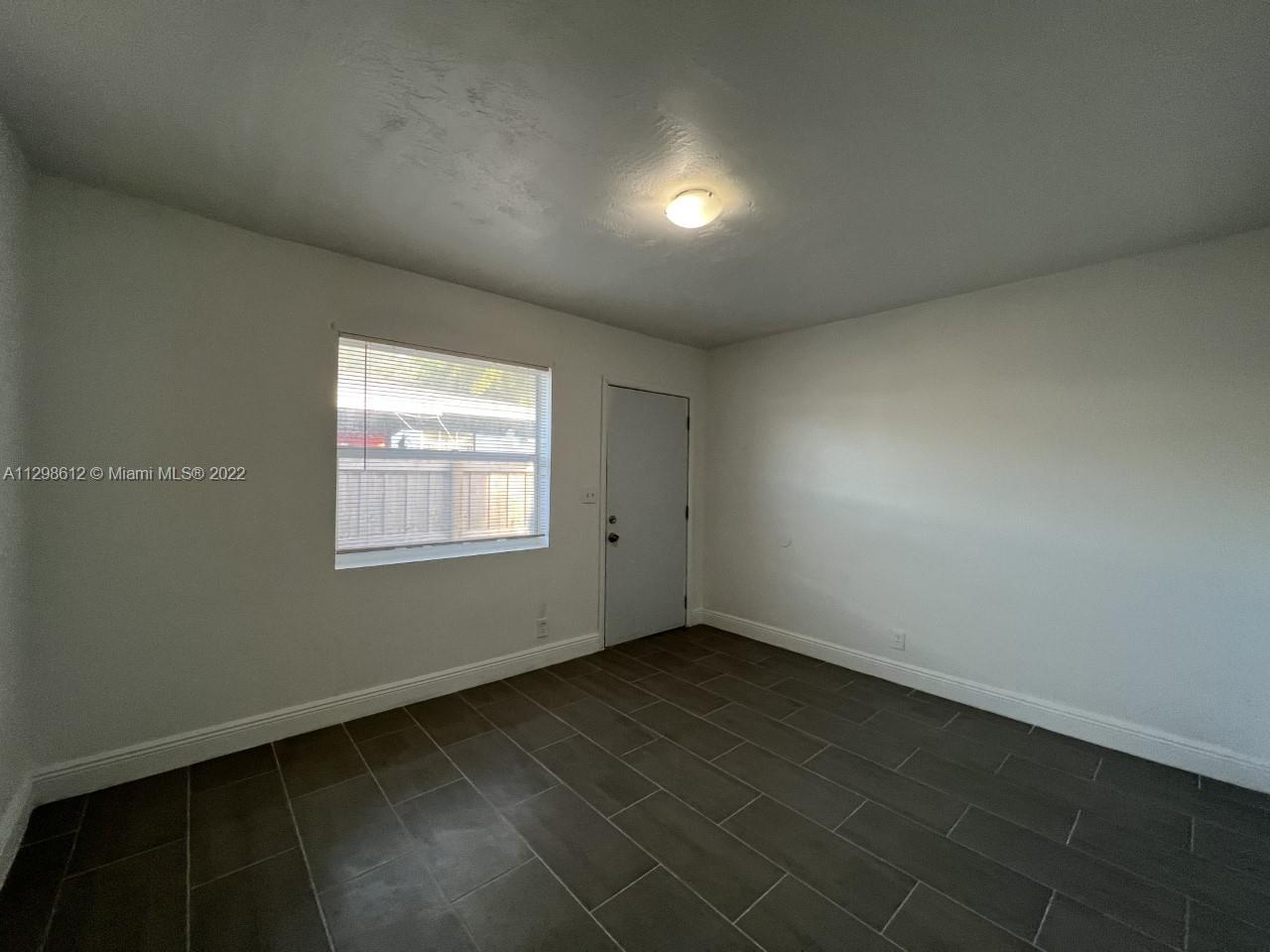 723 SW 5th St Unit: 2