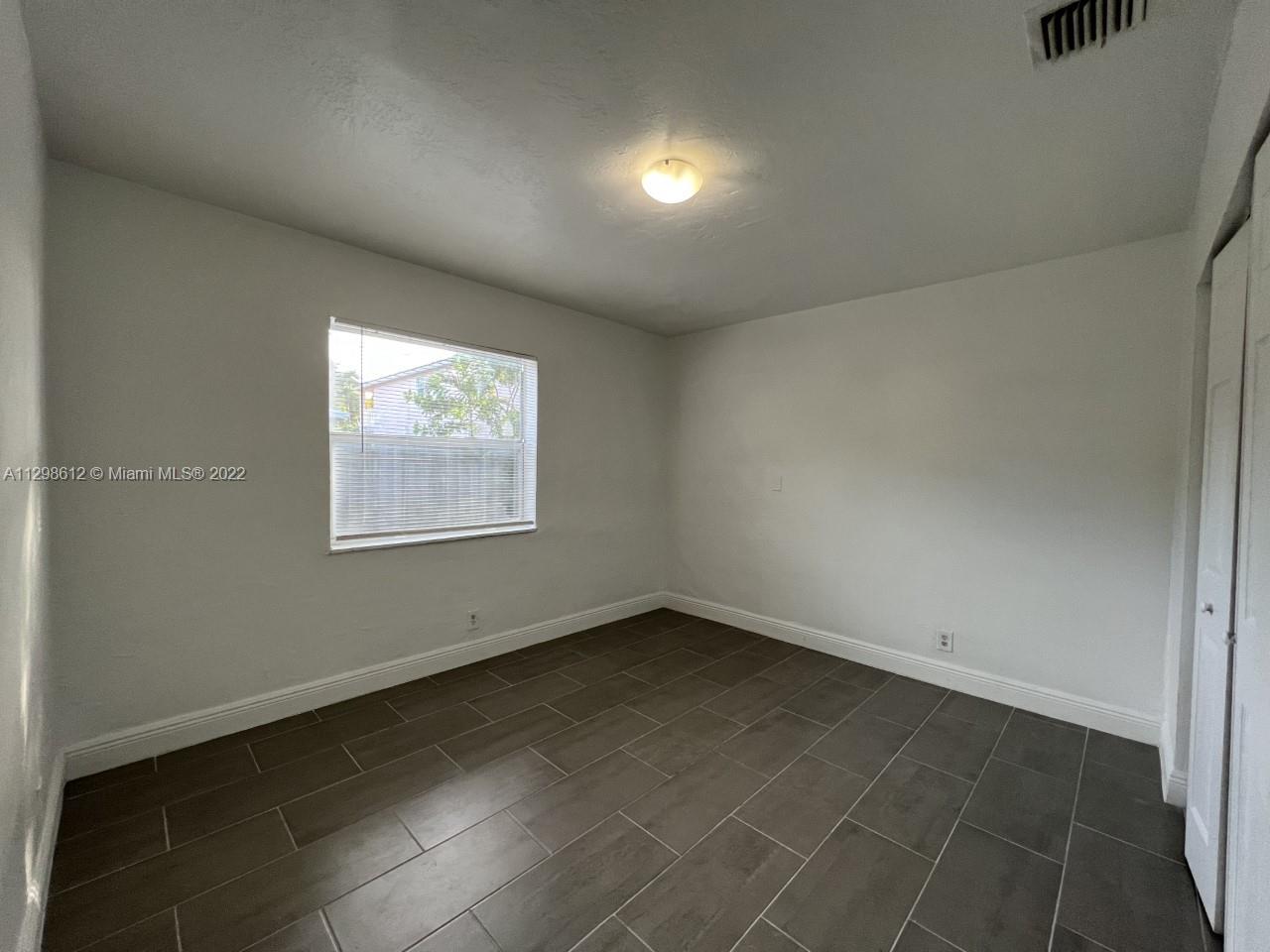 723 SW 5th St Unit: 2