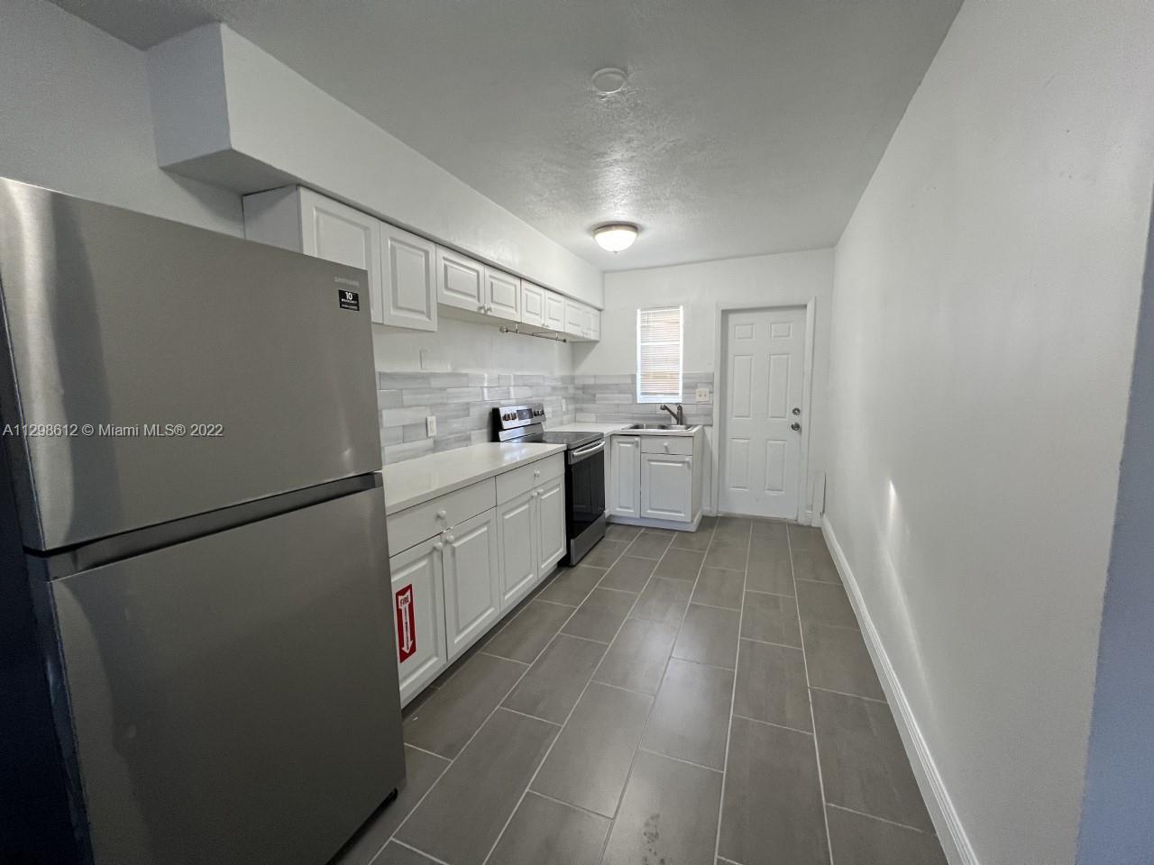 723 SW 5th St Unit: 2