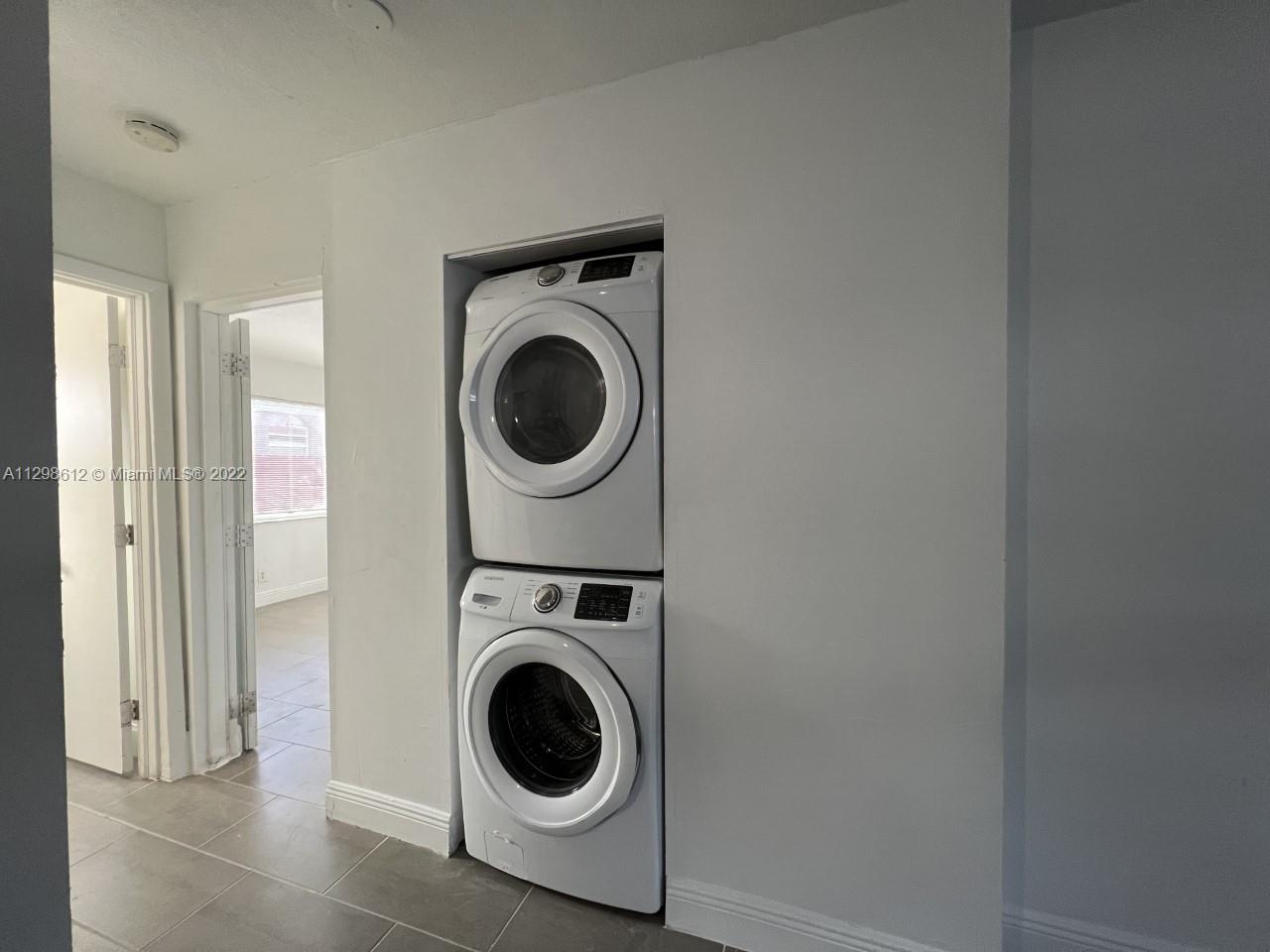 723 SW 5th St Unit: 2