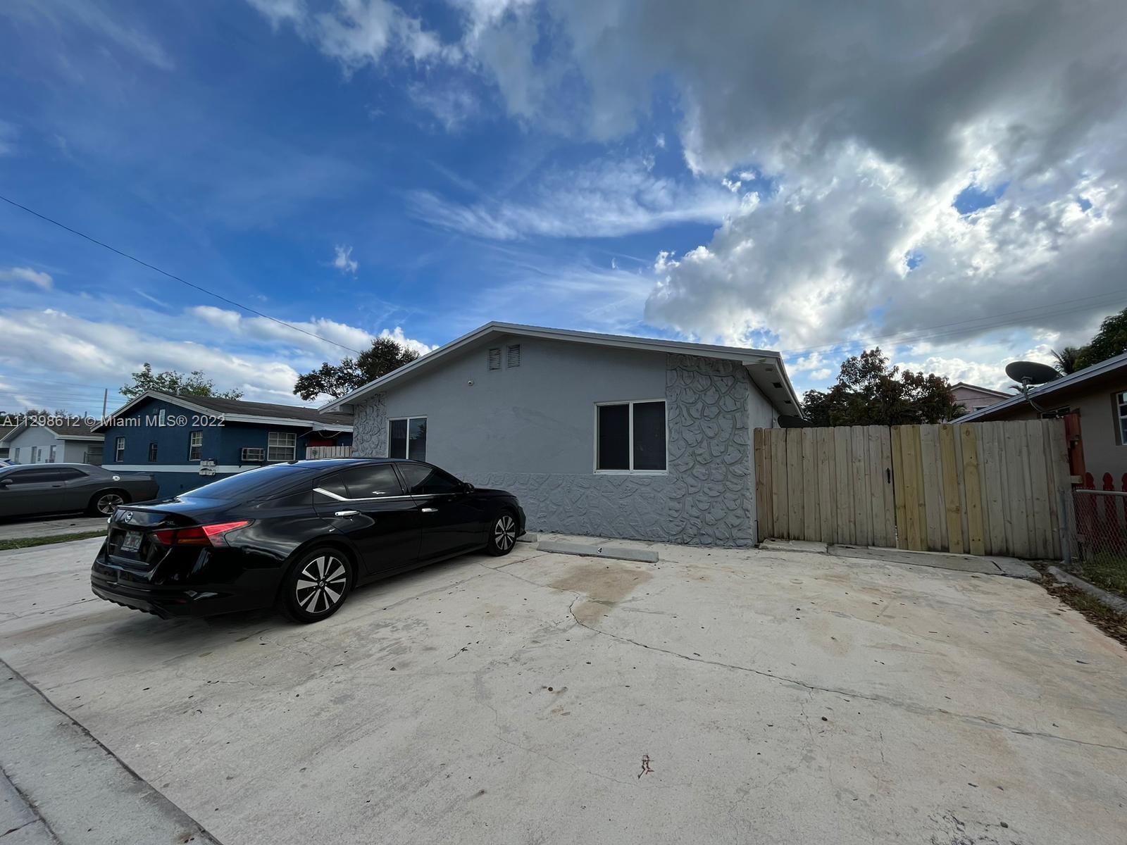 723 SW 5th St Unit: 2