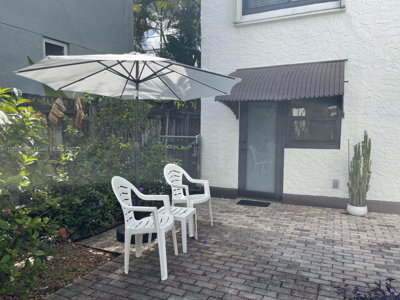2152 SW 16th Ter Unit: REAR