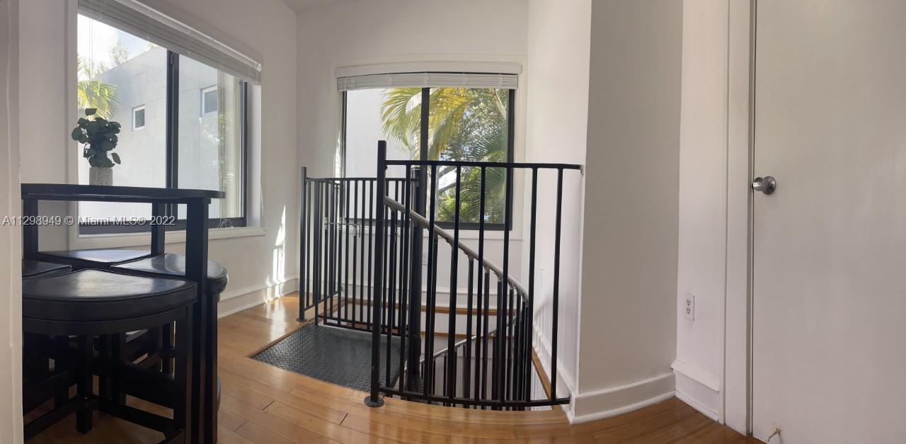 2152 SW 16th Ter Unit: REAR