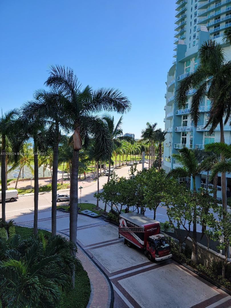 2000 N Bayshore Dr Unit: 408