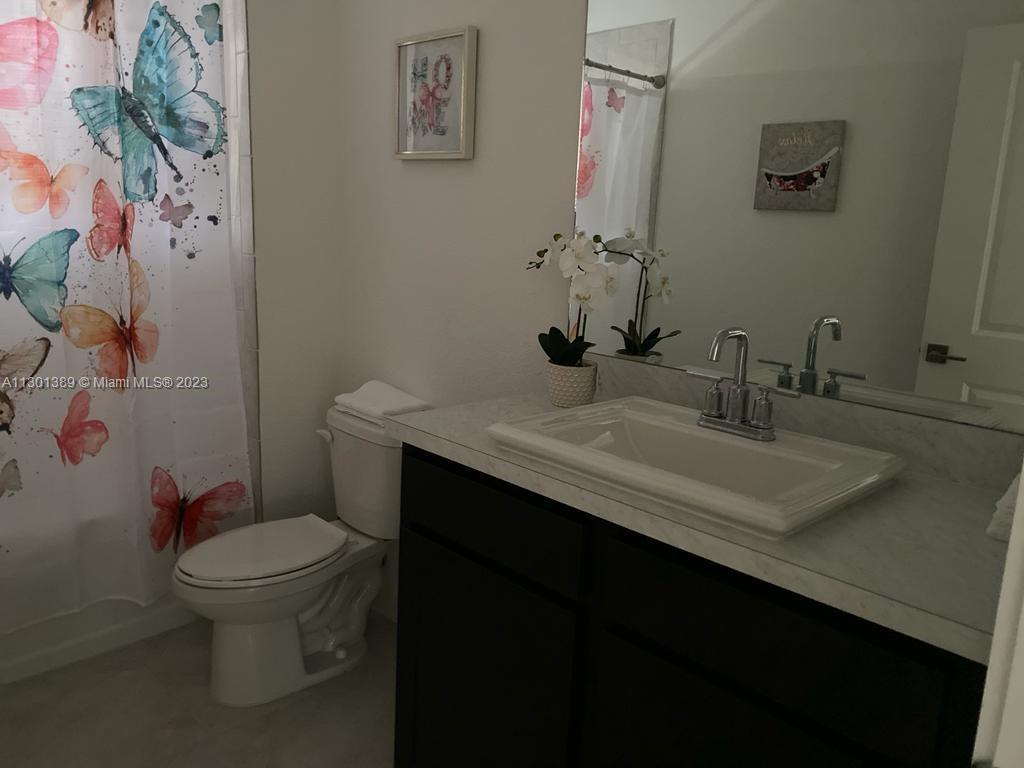 444 NE 5th Way Unit: 444