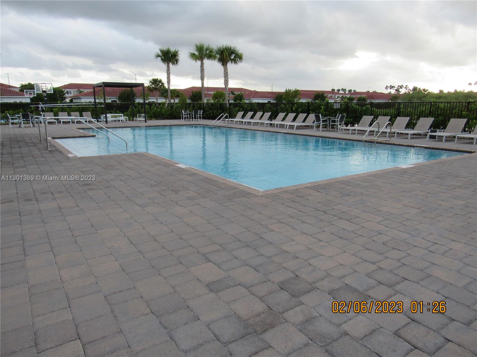 444 NE 5th Way Unit: 444