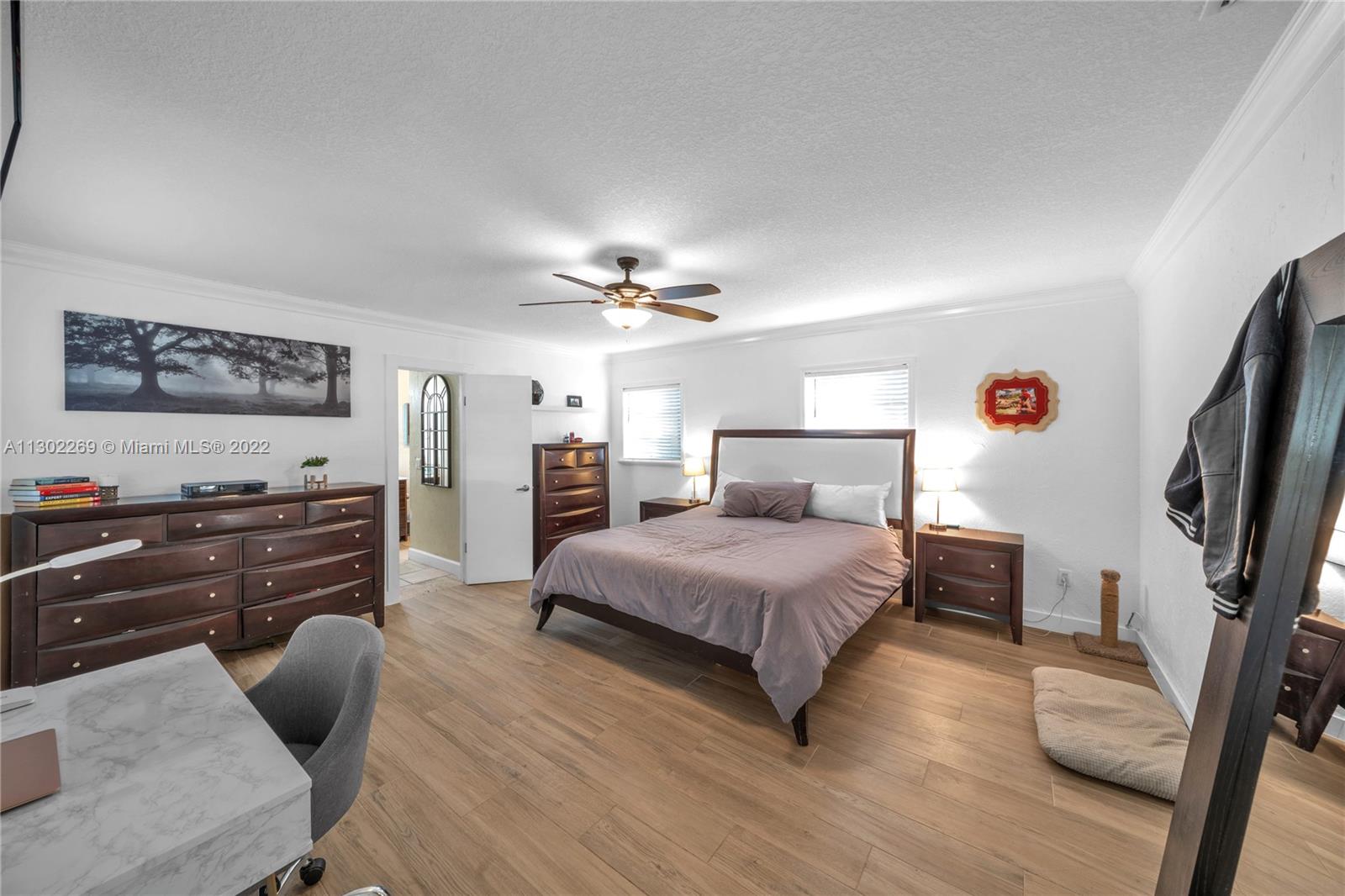 2753 SW 19th Ter