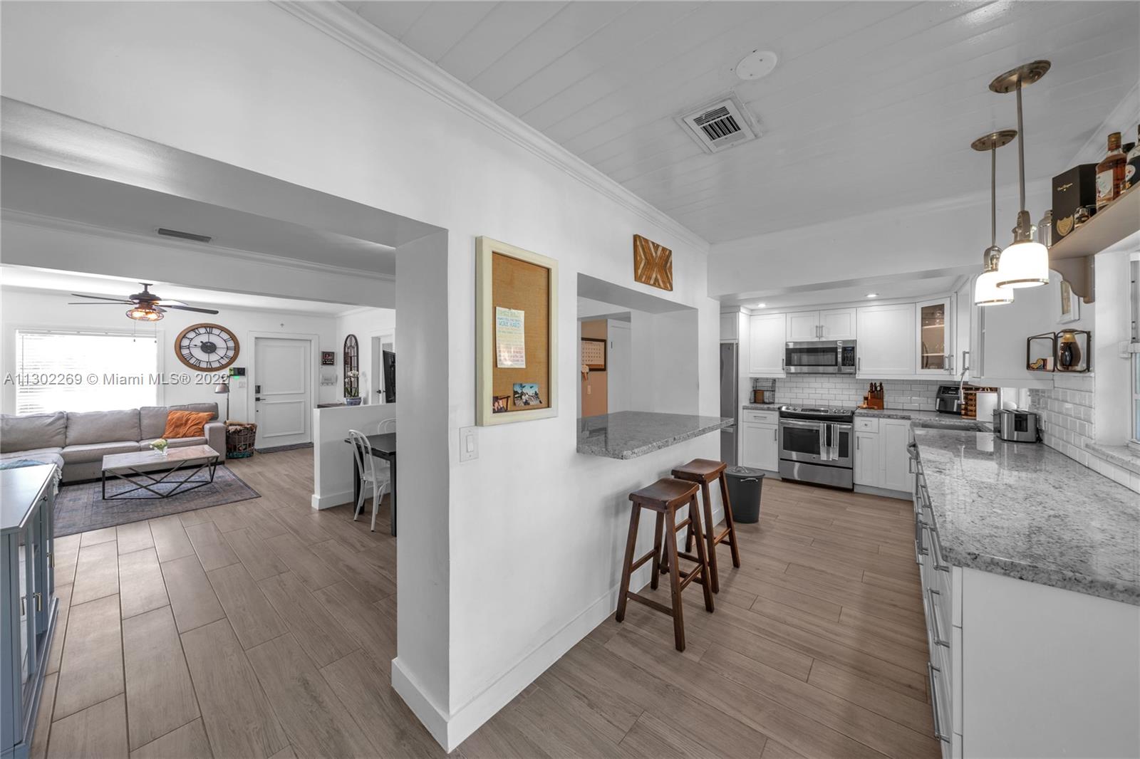 2753 SW 19th Ter