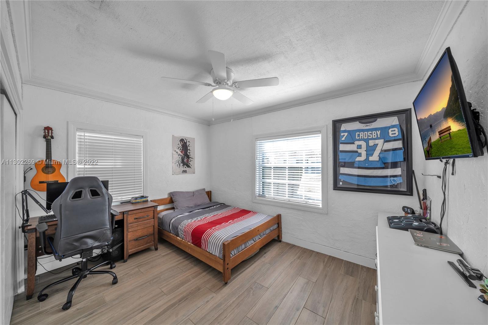 2753 SW 19th Ter