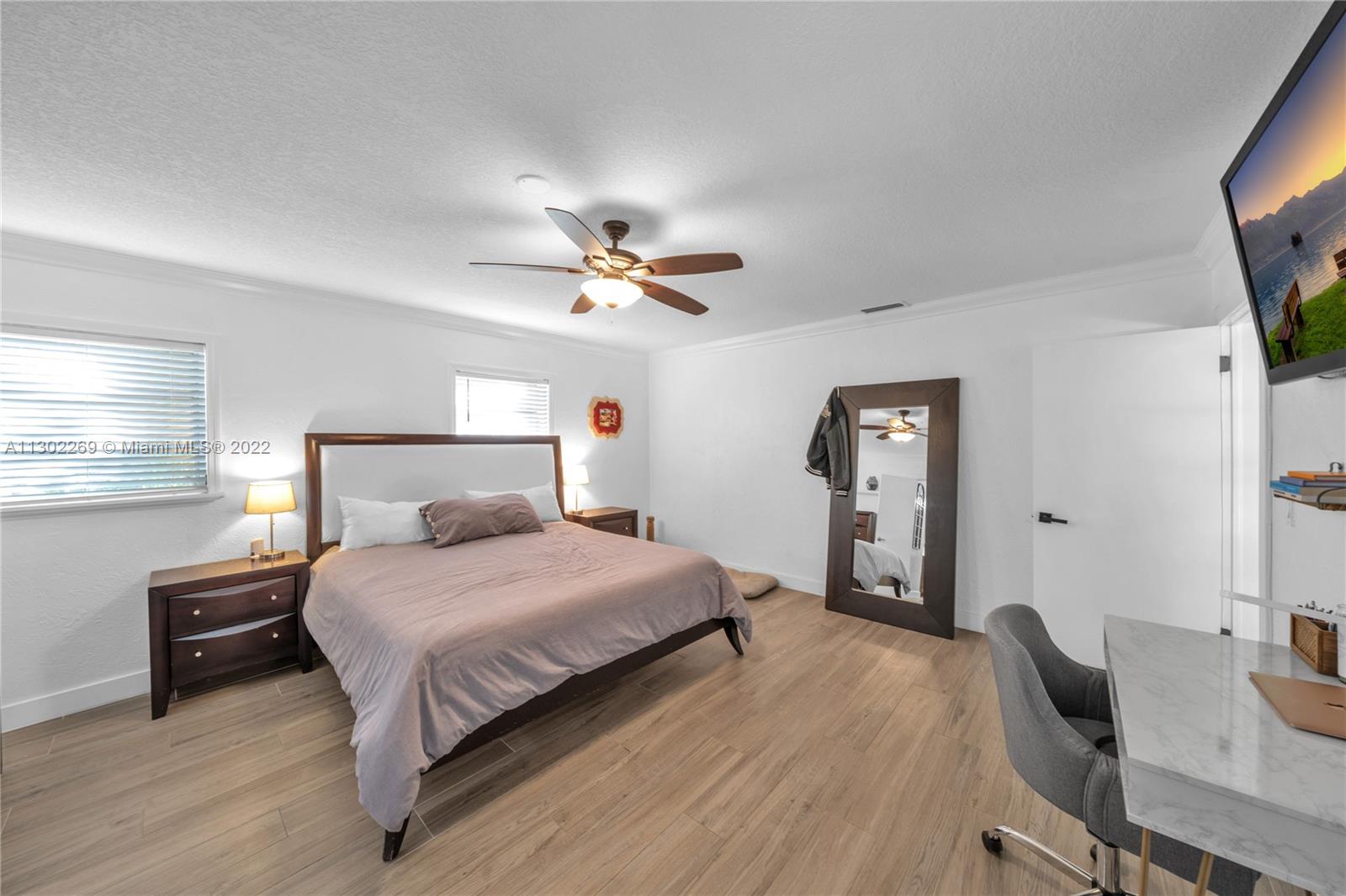 2753 SW 19th Ter