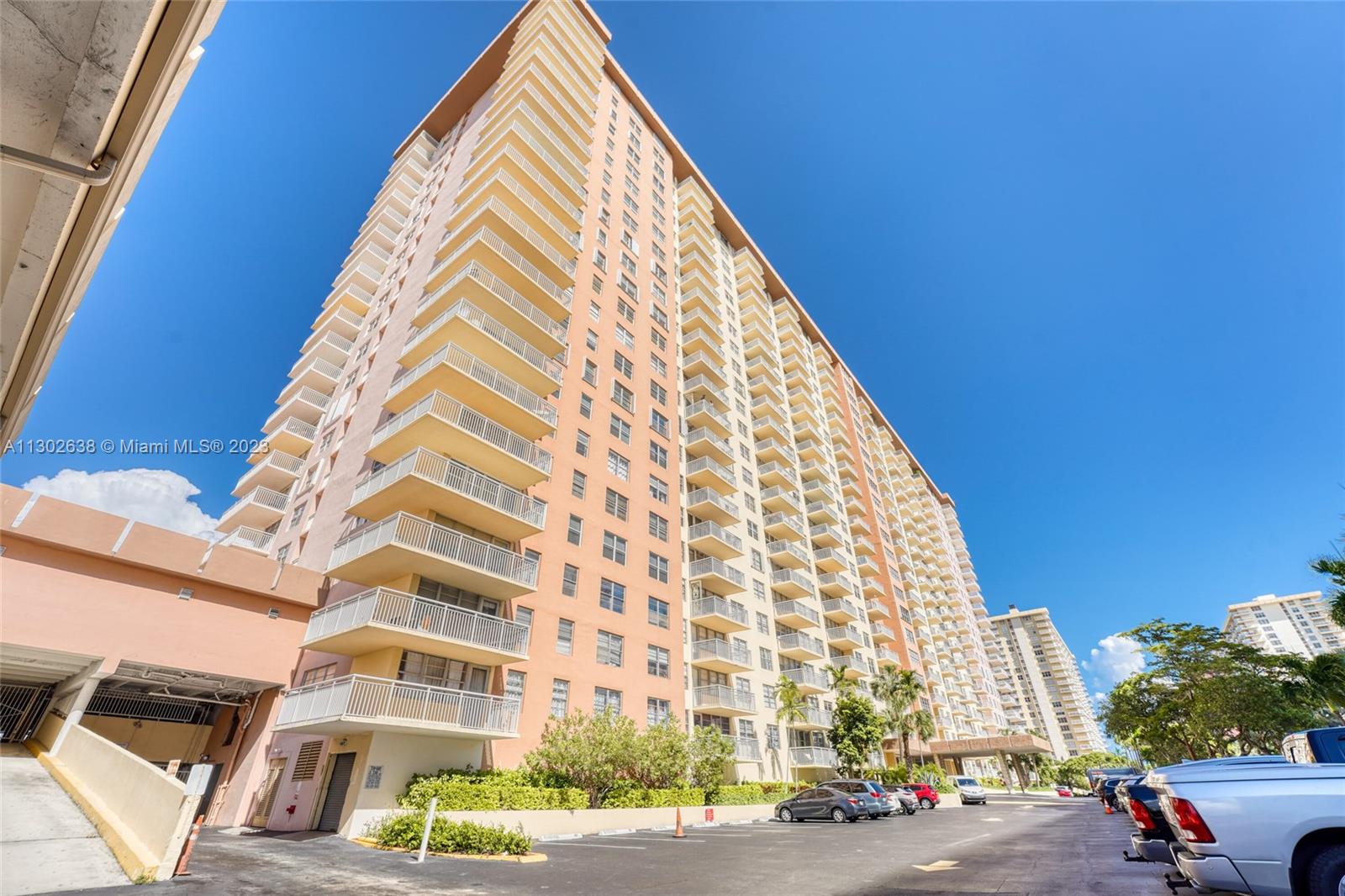 251 174th St Unit: 505