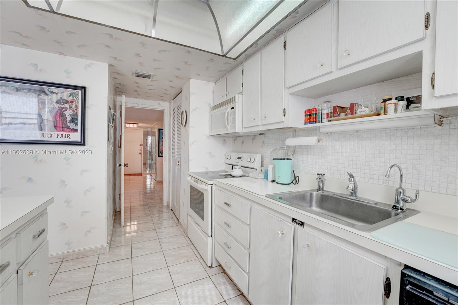 251 174th St Unit: 505