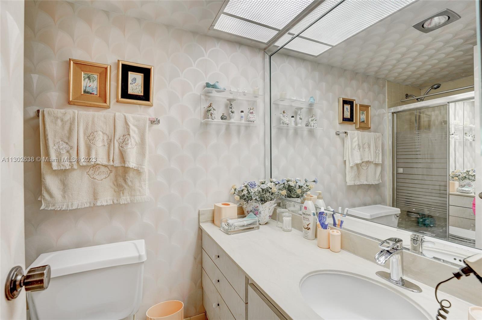 251 174th St Unit: 505