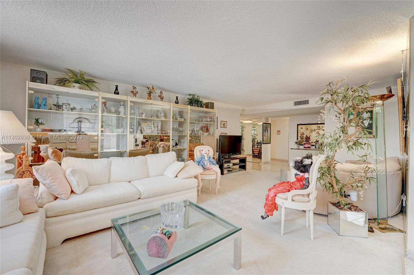 251 174th St Unit: 505