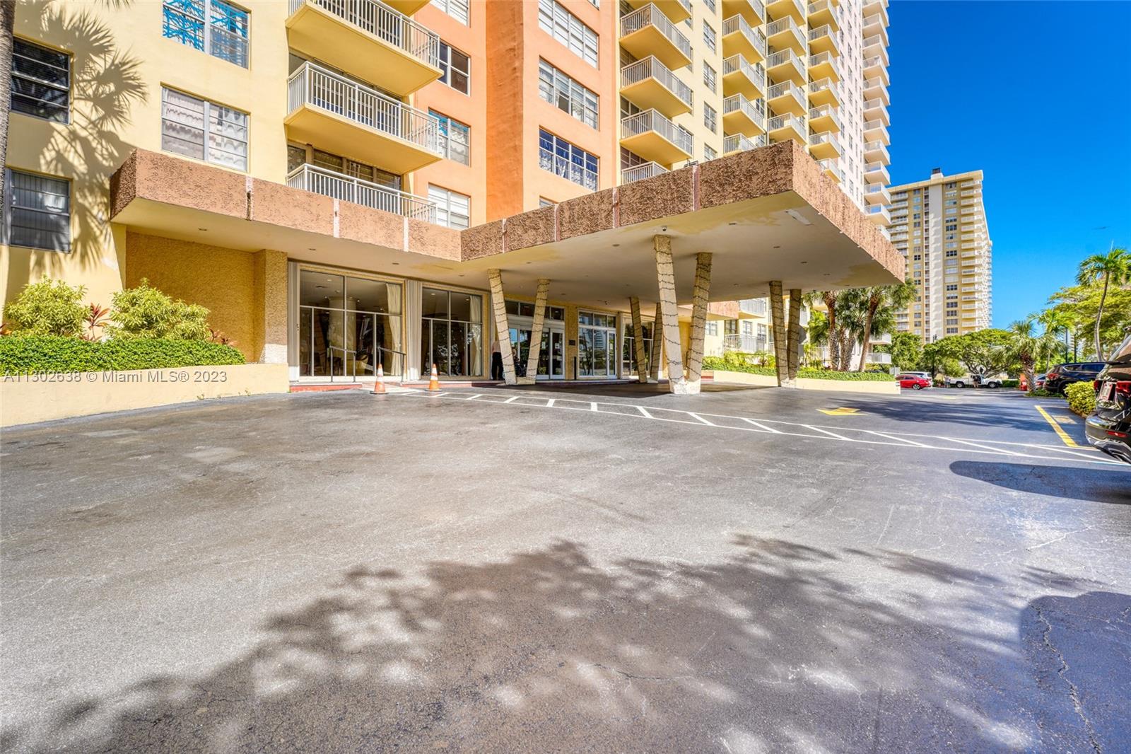 251 174th St Unit: 505