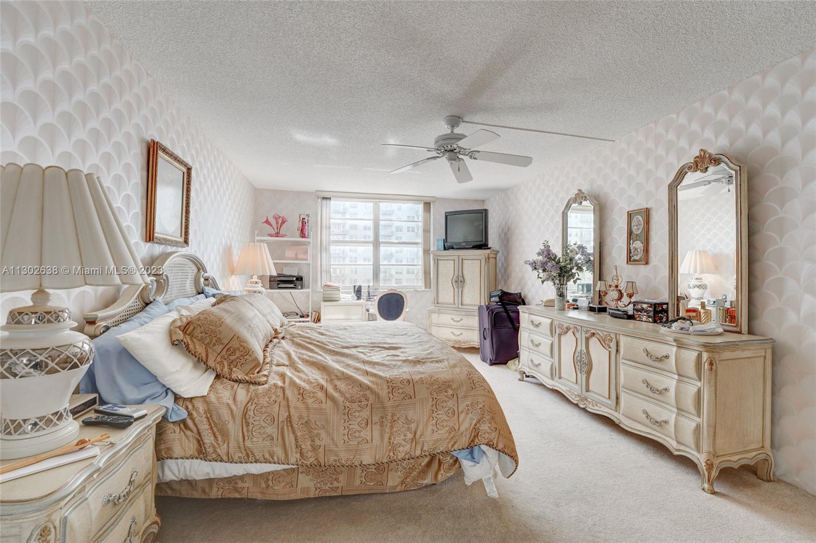 251 174th St Unit: 505