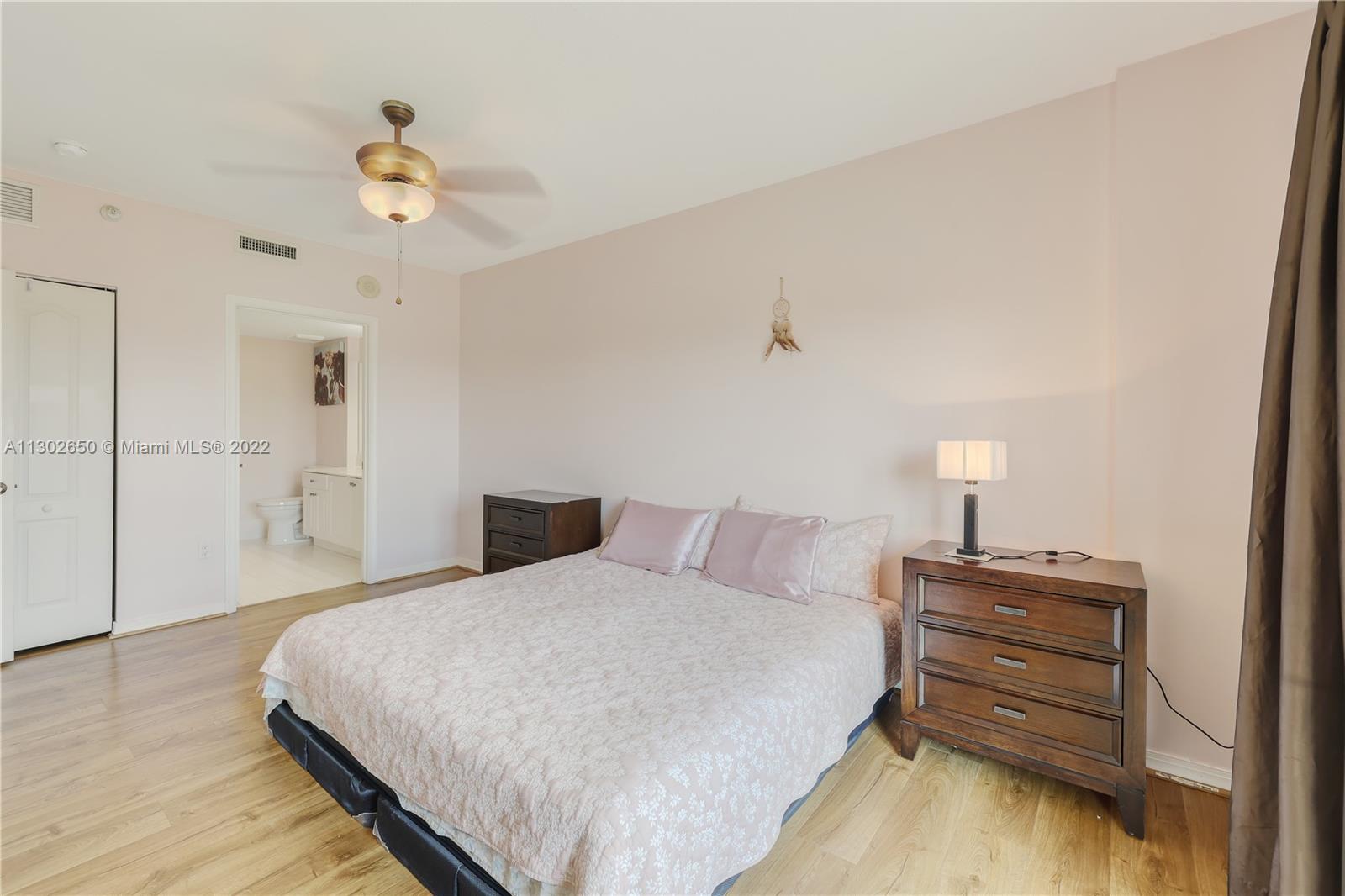 1627 SW 37th Ave Unit: 206