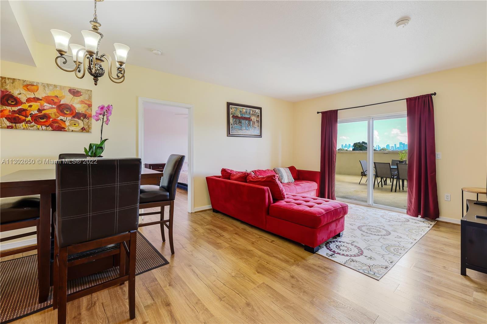 1627 SW 37th Ave Unit: 206