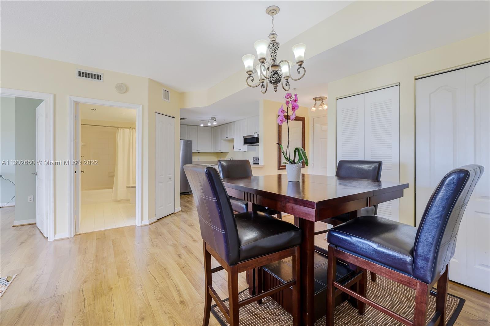 1627 SW 37th Ave Unit: 206
