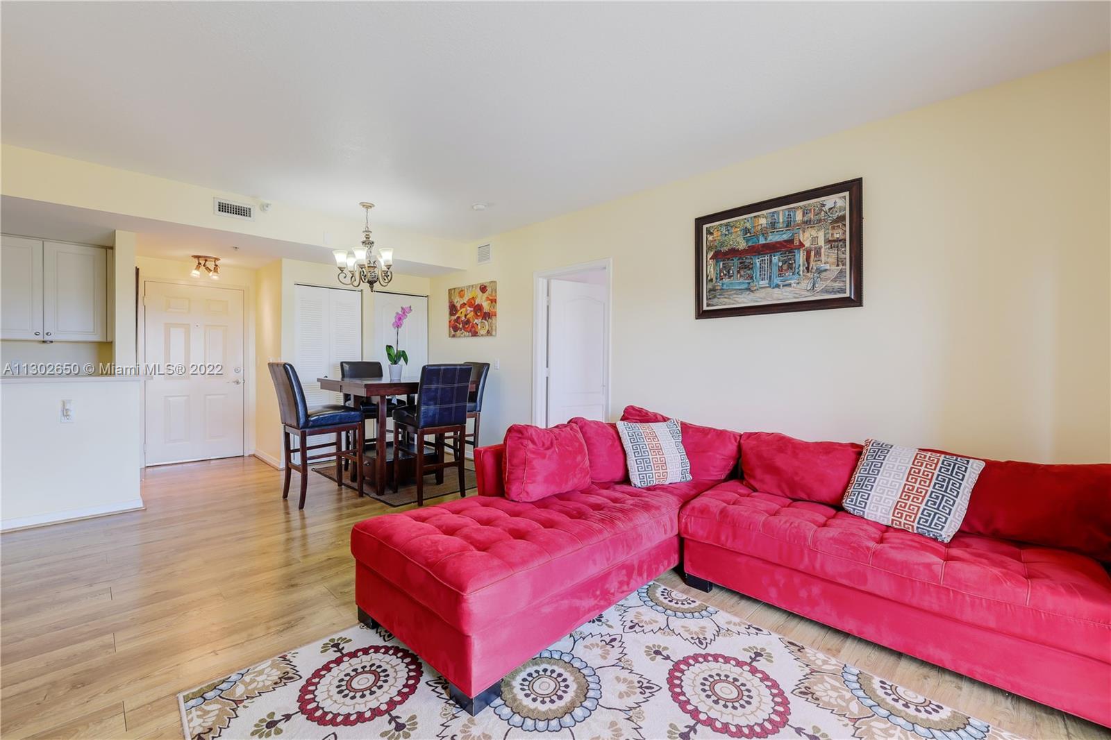 1627 SW 37th Ave Unit: 206