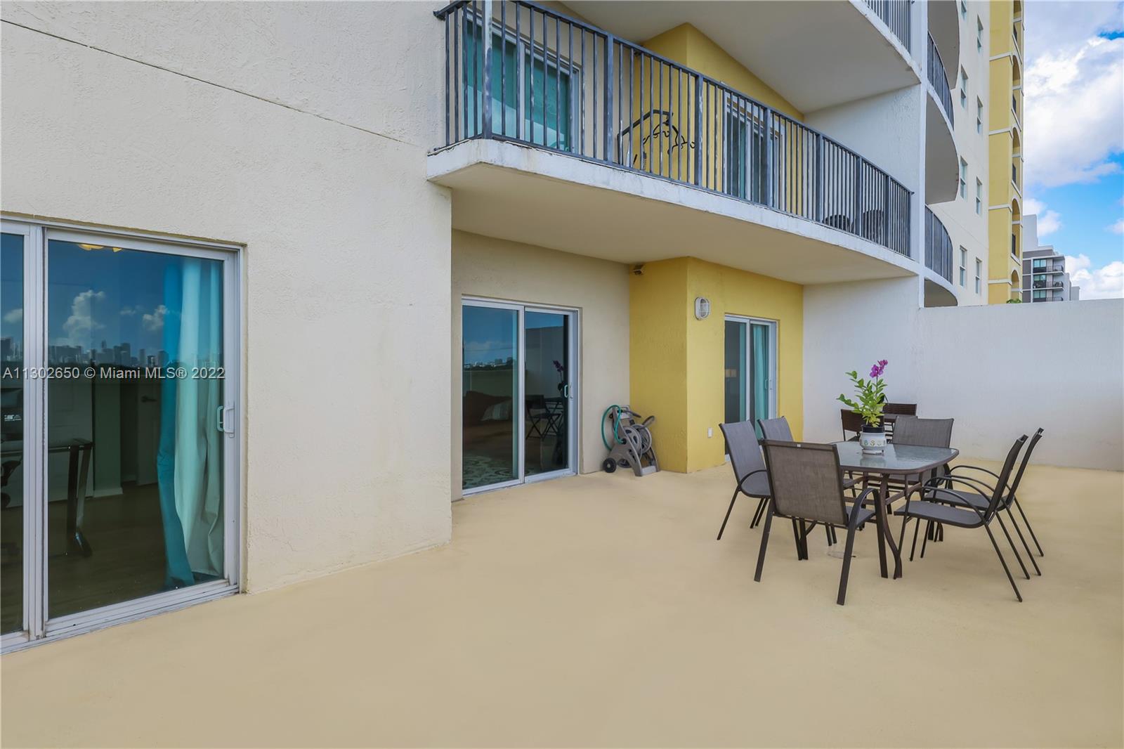 1627 SW 37th Ave Unit: 206