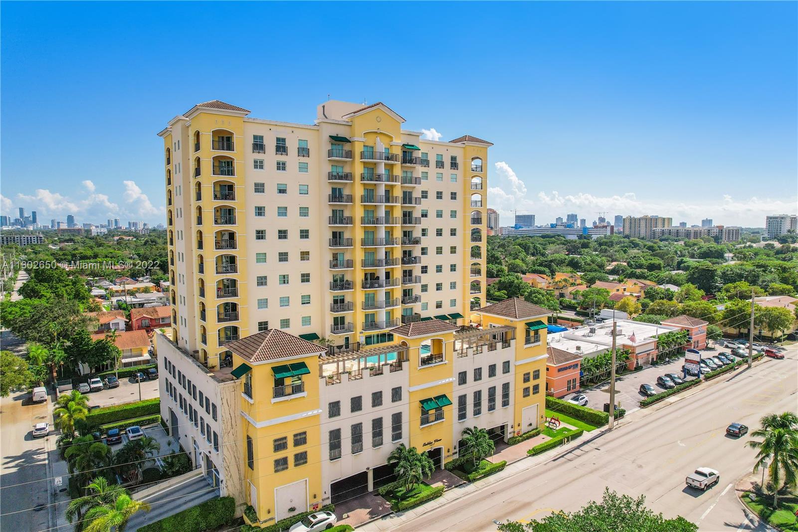 1627 SW 37th Ave Unit: 206