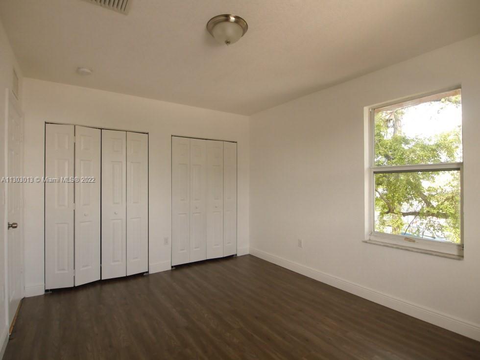 725 NW 70th St Unit: 1